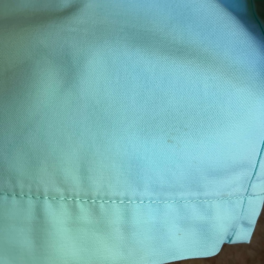 Men’s Vineyard vines blue short, Size 32 - Picture 6 of 6